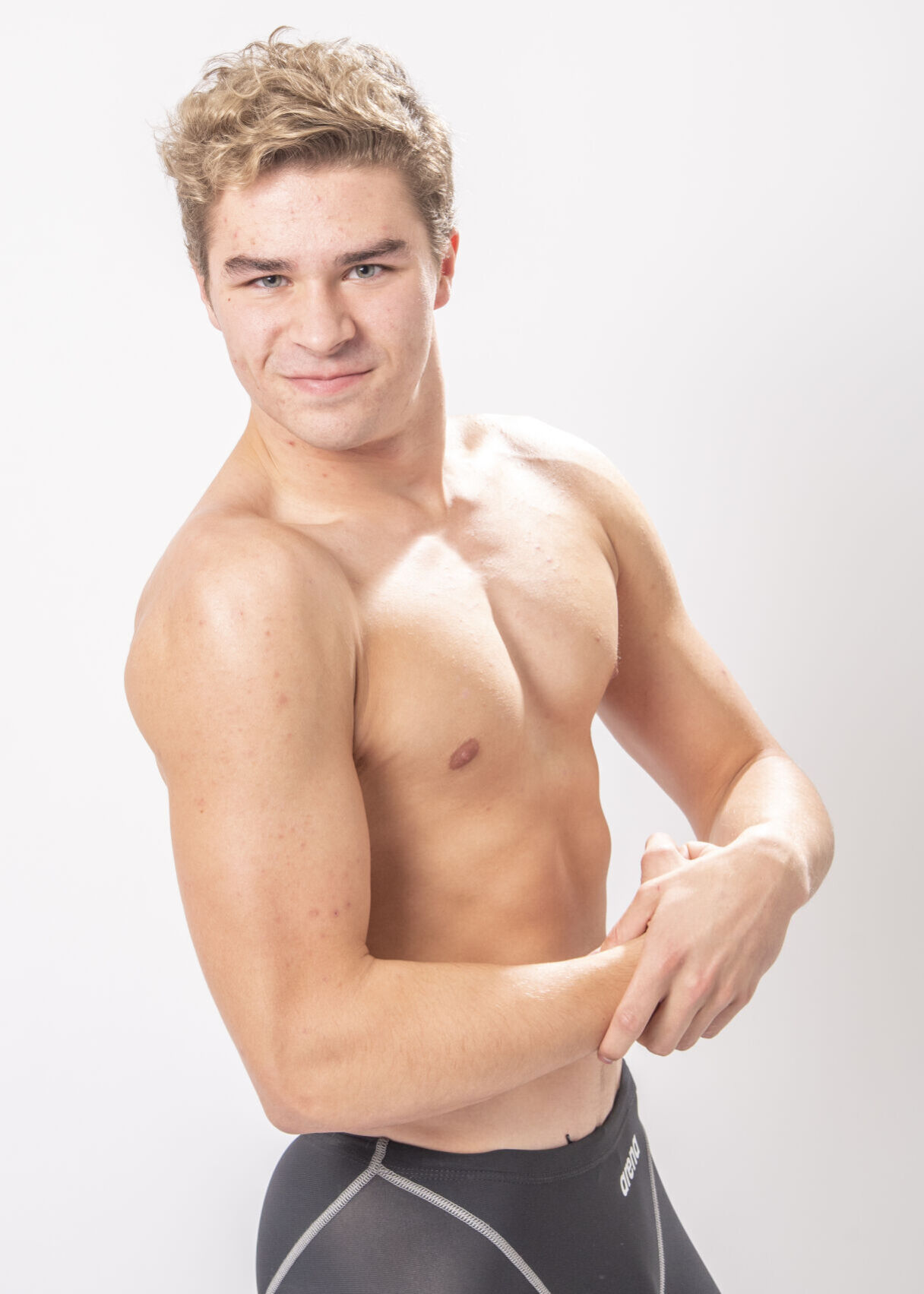 11202022 2 Ethan Schmohe swim